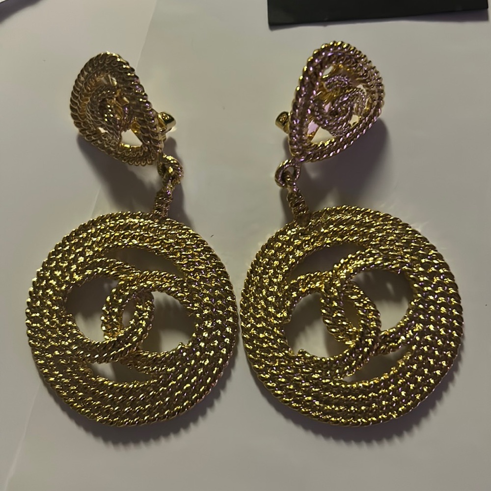 Chanel Vintage Gold Plated Collection 28 Clip-On Earrings Authentic